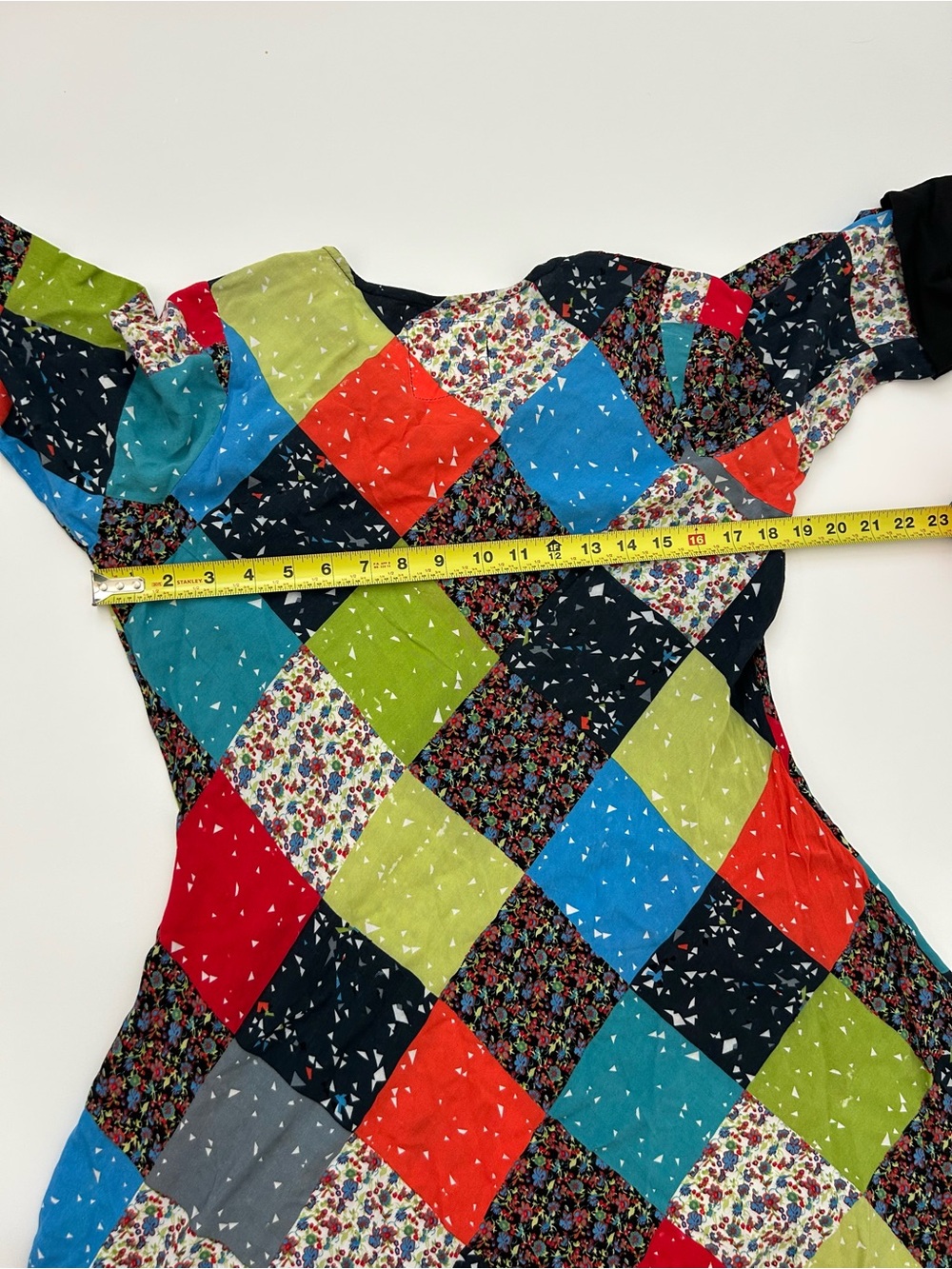 Vintage 70’s Harlequin Diamond Patchwork Maxi Dress
1/2 Sleeve
Hippie
Rayon
Boho - Picture 14 of 14